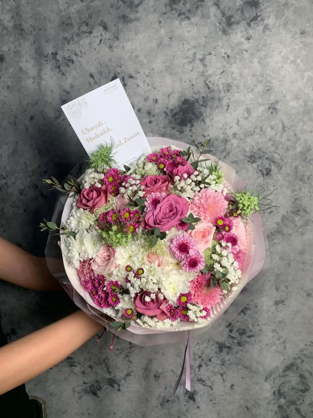 Russian Purple Honeybee Bouquet